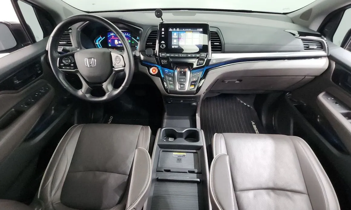Honda Odyssey — фото 10