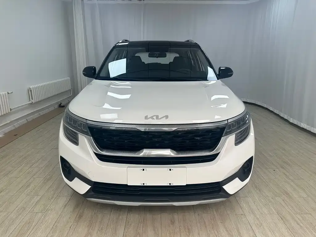 Kia KX3 2022 из CN, фото 2