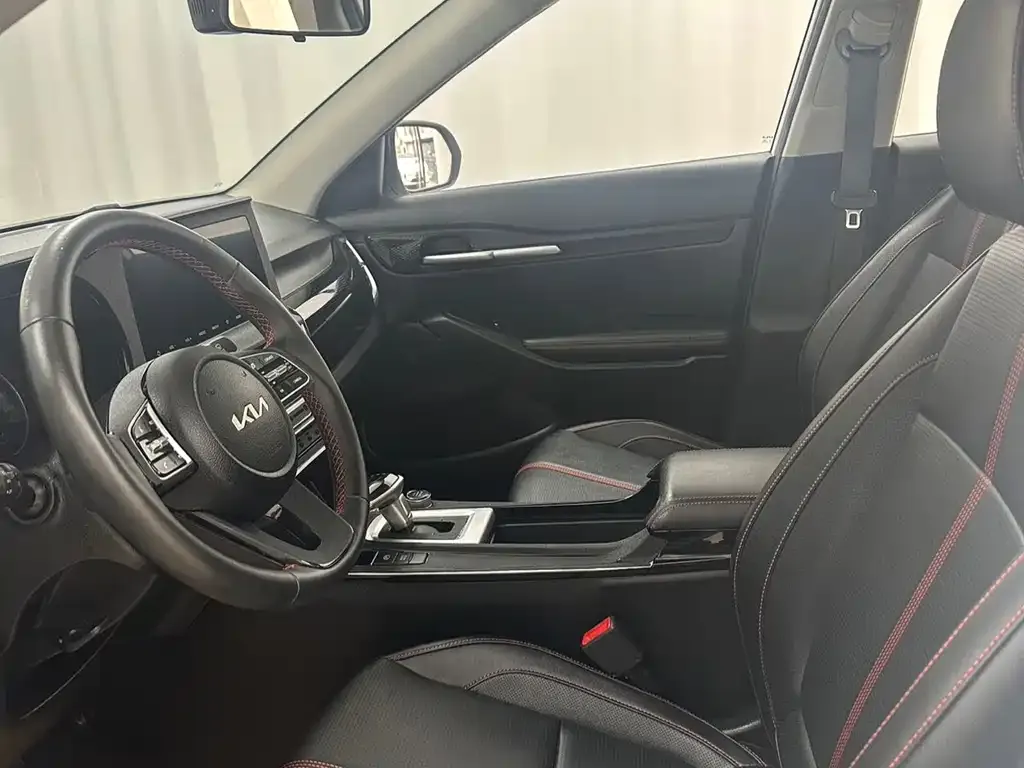 Kia KX3 2022 из CN, фото 5