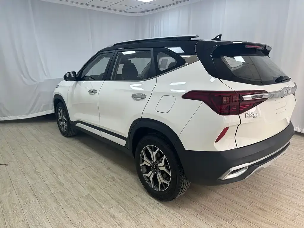 Kia KX3 2022 из CN, фото 6