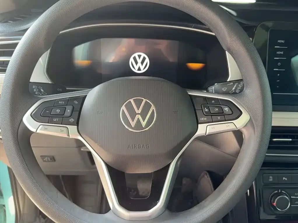 Volkswagen Tharu — фото 6