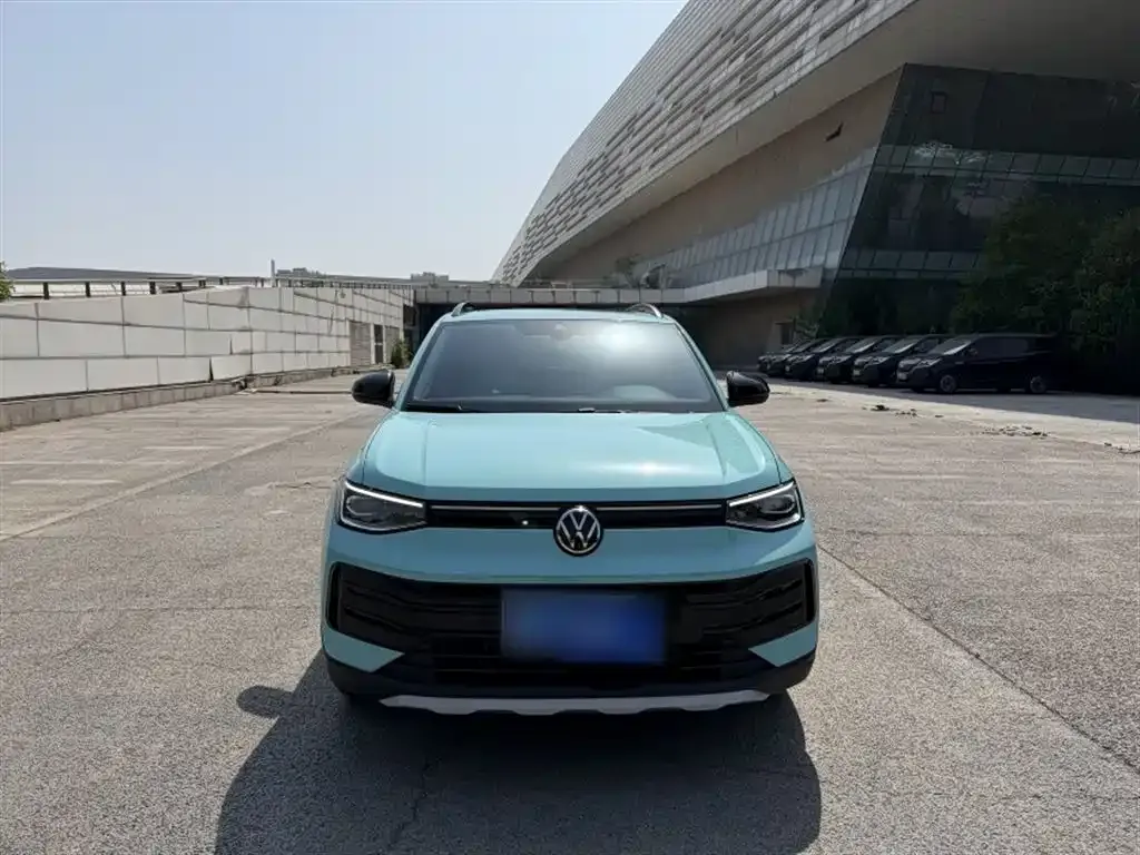 Volkswagen Tharu — фото 4