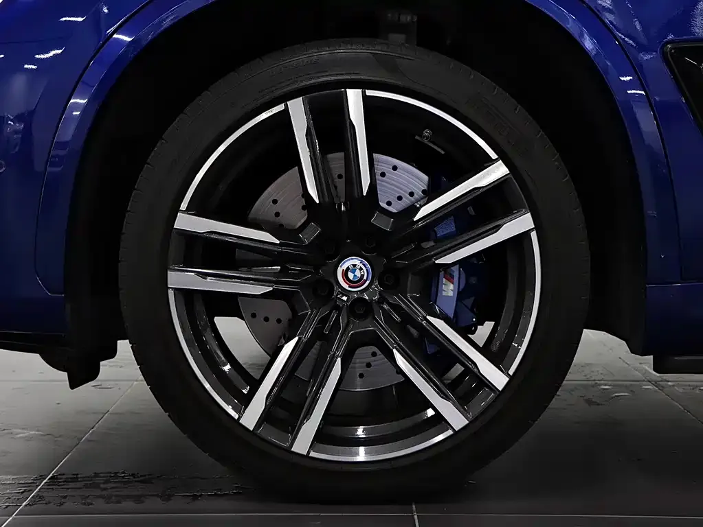 BMW X5 M 2023 из CN, фото 7