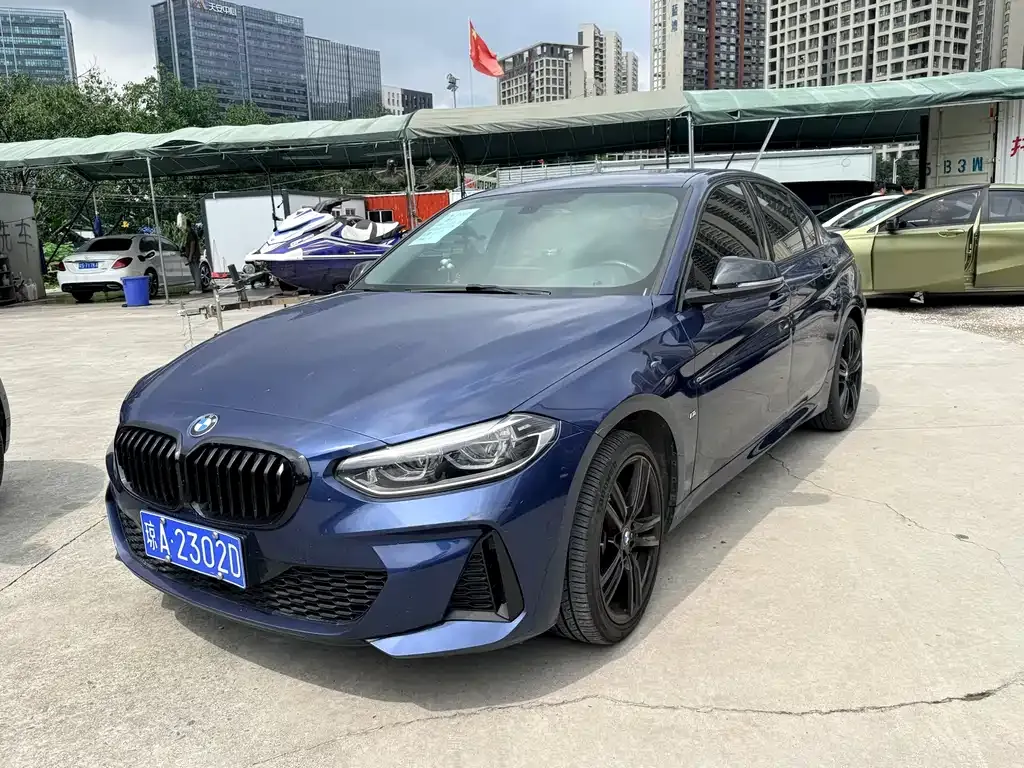 BMW 1 Series 2022 из CN, фото 1