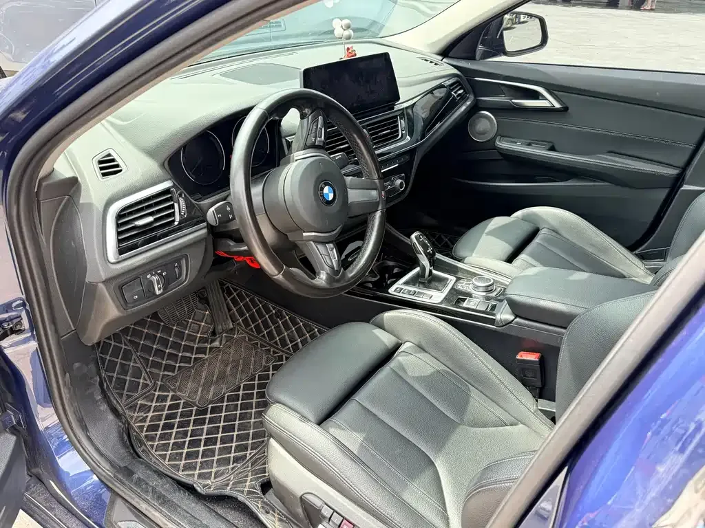BMW 1 Series 2022 из CN, фото 10