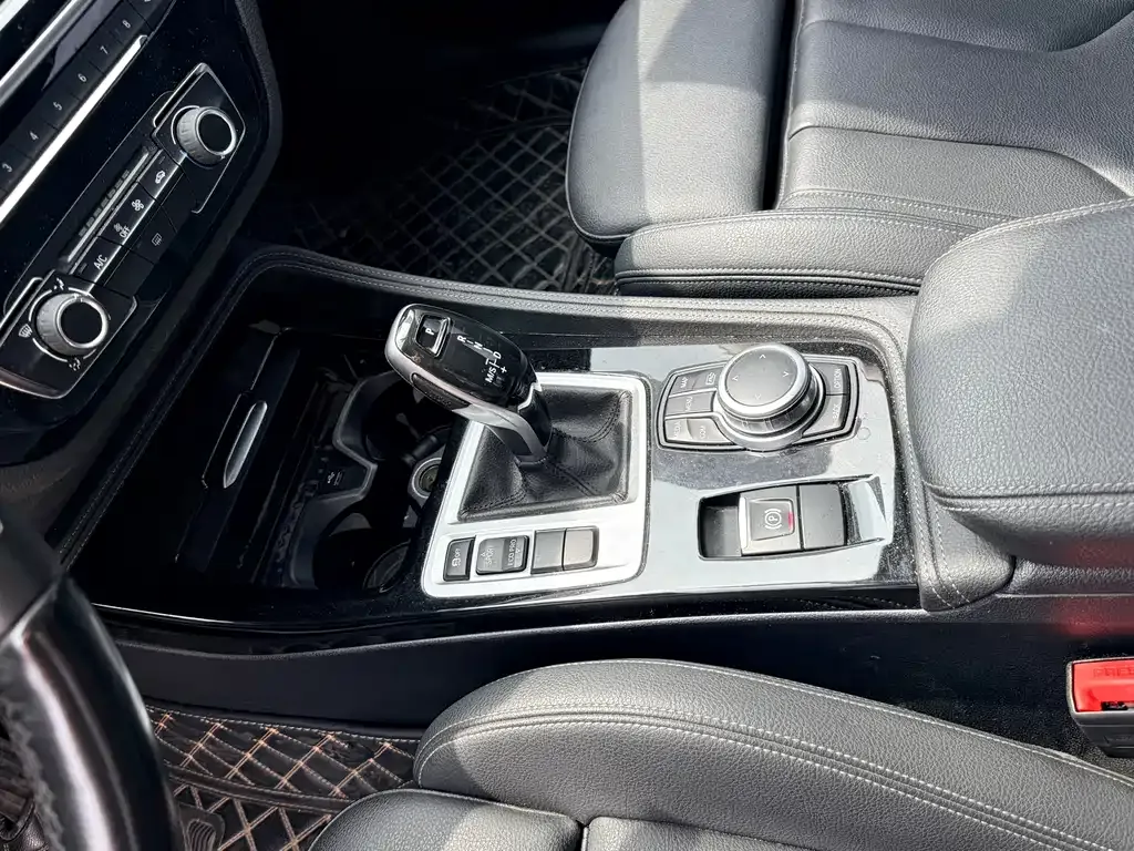 BMW 1 Series 2022 из CN, фото 8