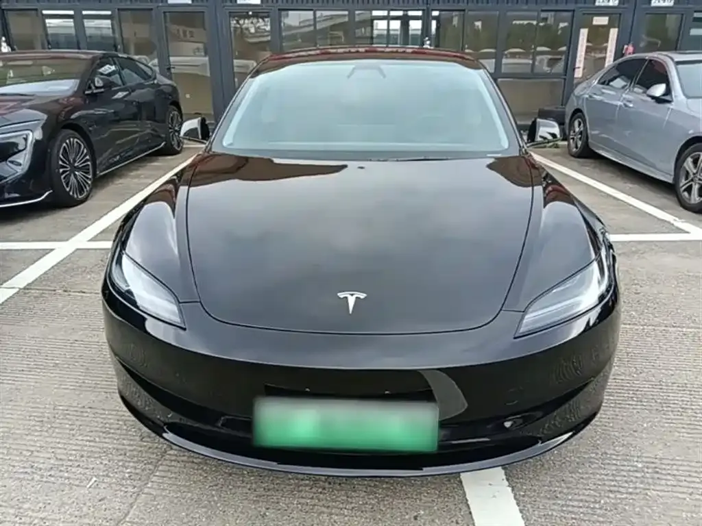 Tesla Model 3 2024 из CN, фото 3