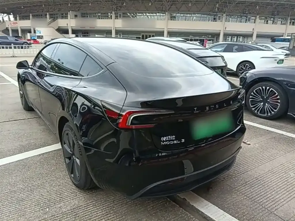 Tesla Model 3 2024 из CN, фото 8