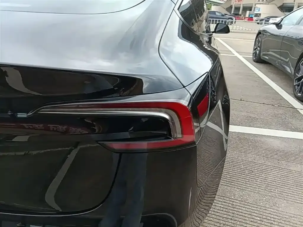 Tesla Model 3 2024 из CN, фото 5