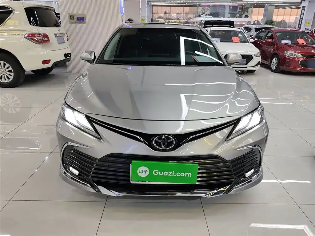 Toyota Camry 2023 из CN, фото 5