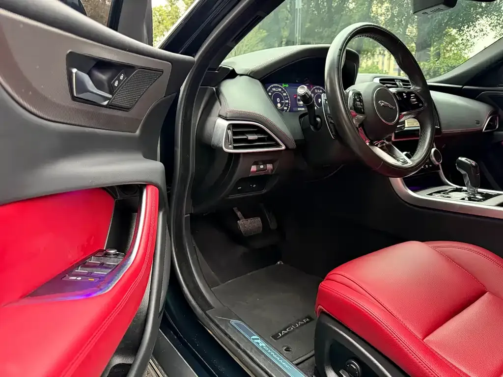 Jaguar XEL 2022 из CN, фото 6