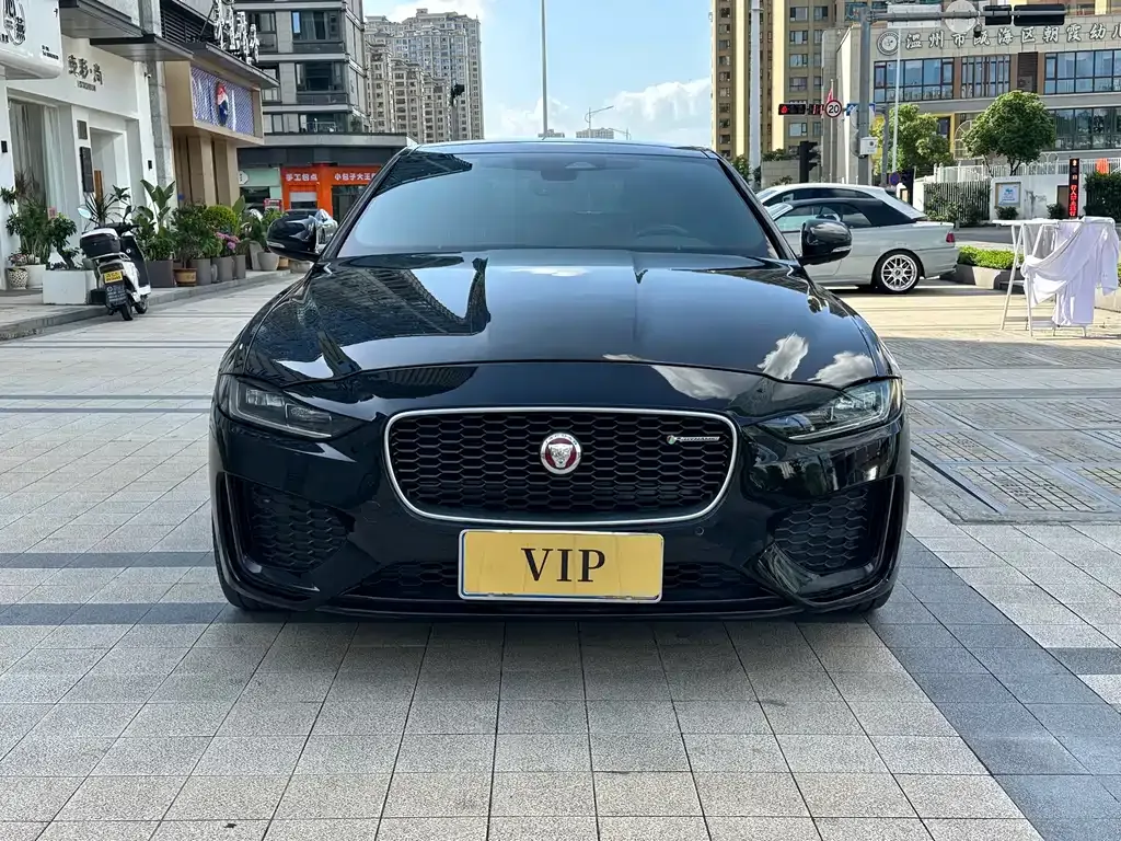 Jaguar XEL — фото 10