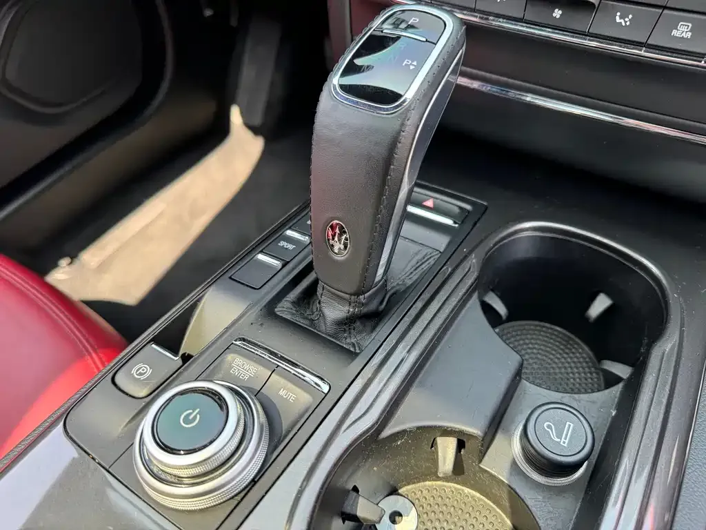 Maserati Ghibli — фото 6