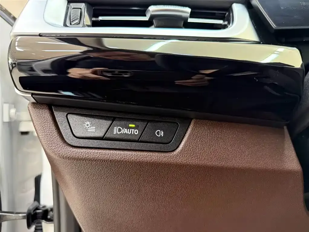BMW X1 2023 из CN, фото 8