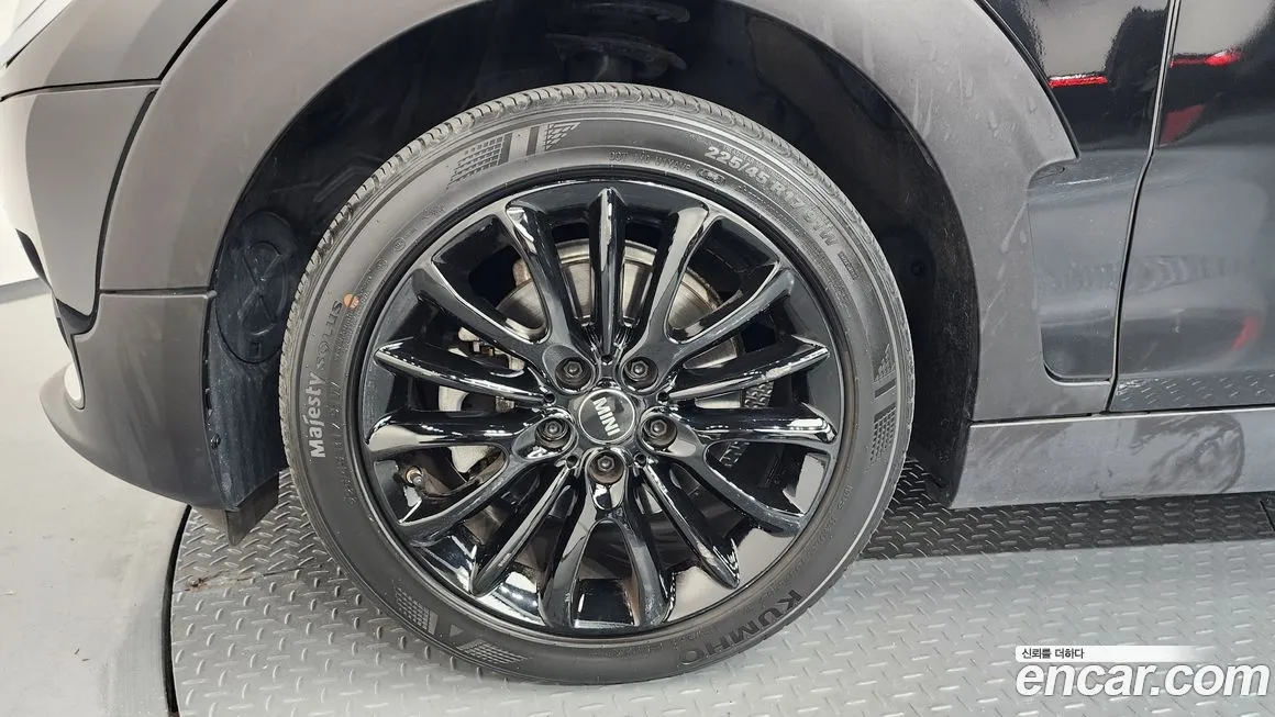 Mini Clubman 2023 из KR, фото 10