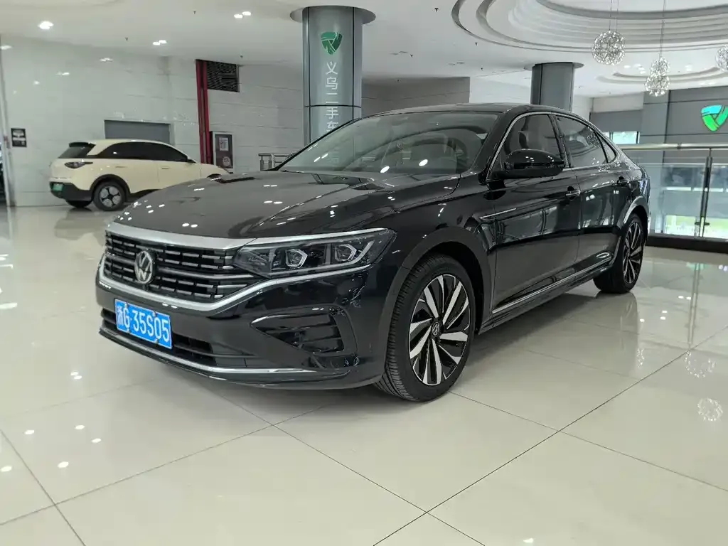 Volkswagen Passat 2023 из CN, фото 1