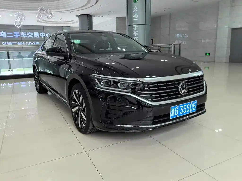 Volkswagen Passat 2023 из CN, фото 9