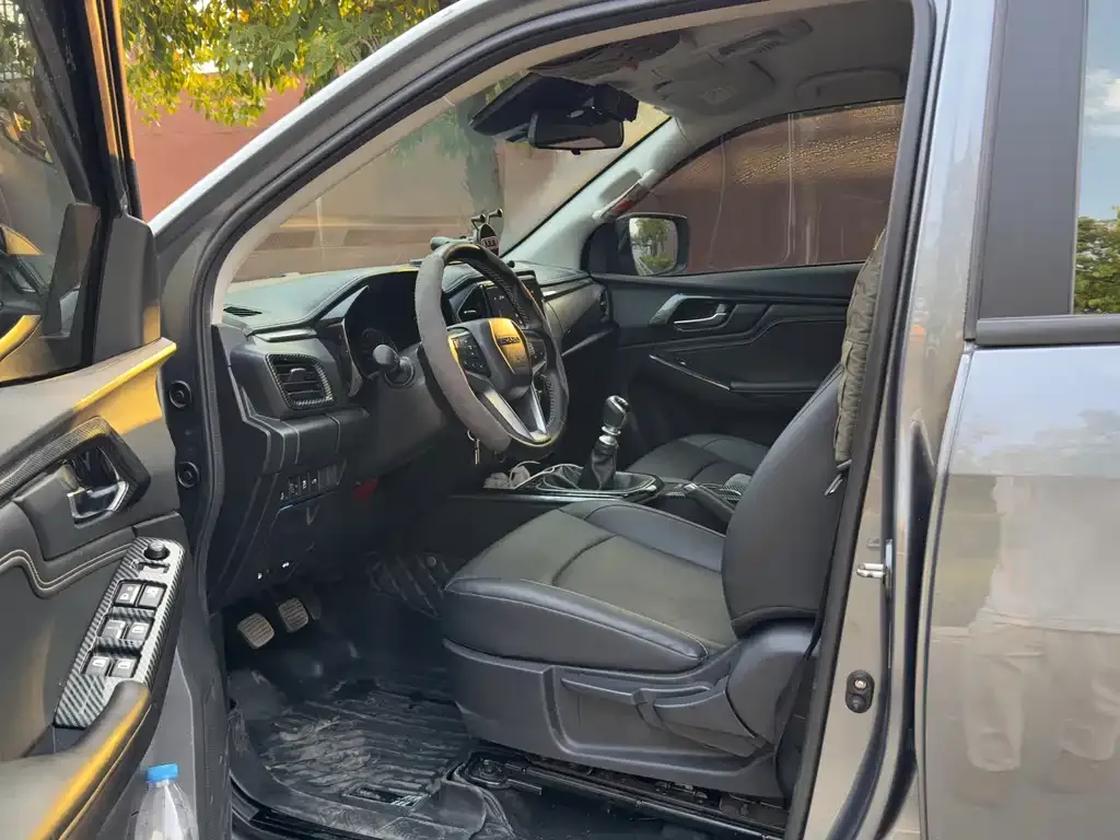 Isuzu D-MAX 2022 из CN, фото 5