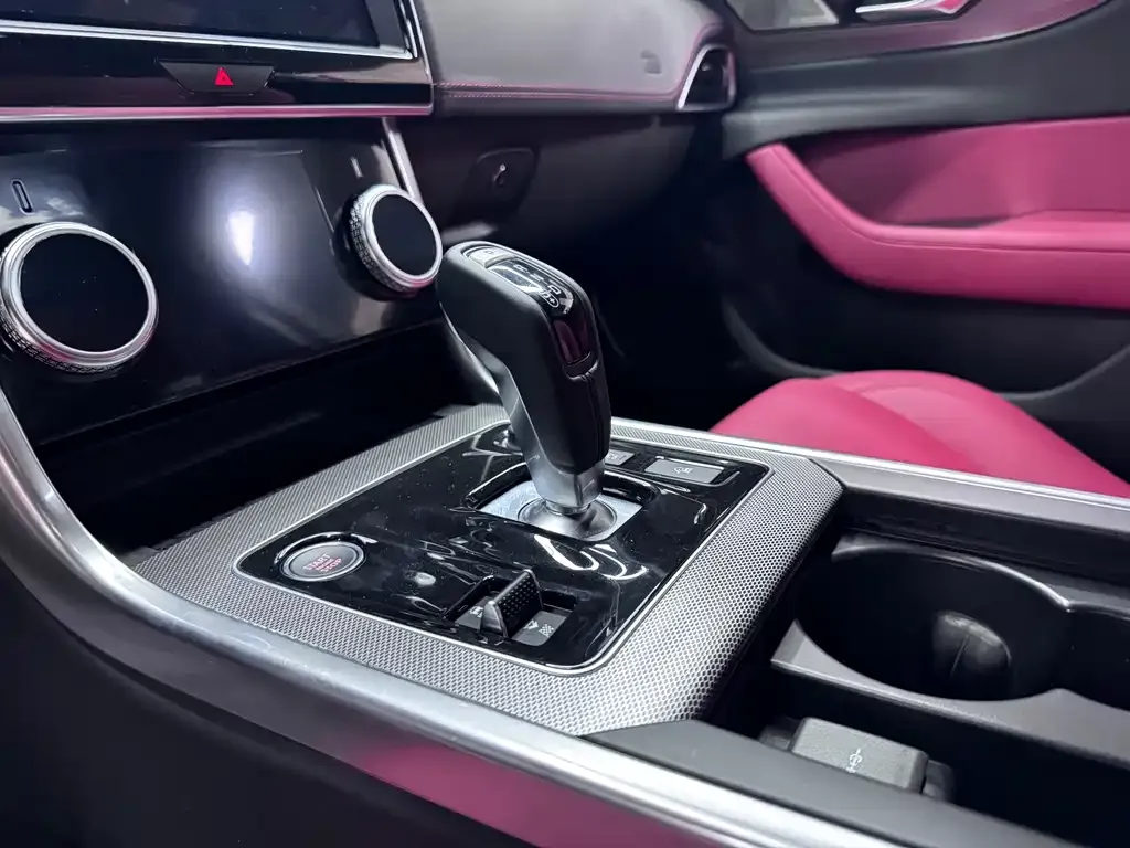 Jaguar XEL 2025 из CN, фото 4