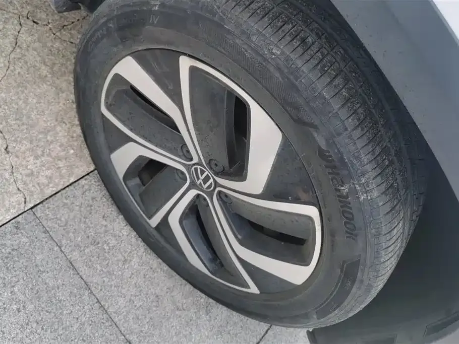 Volkswagen Tharu — фото 8