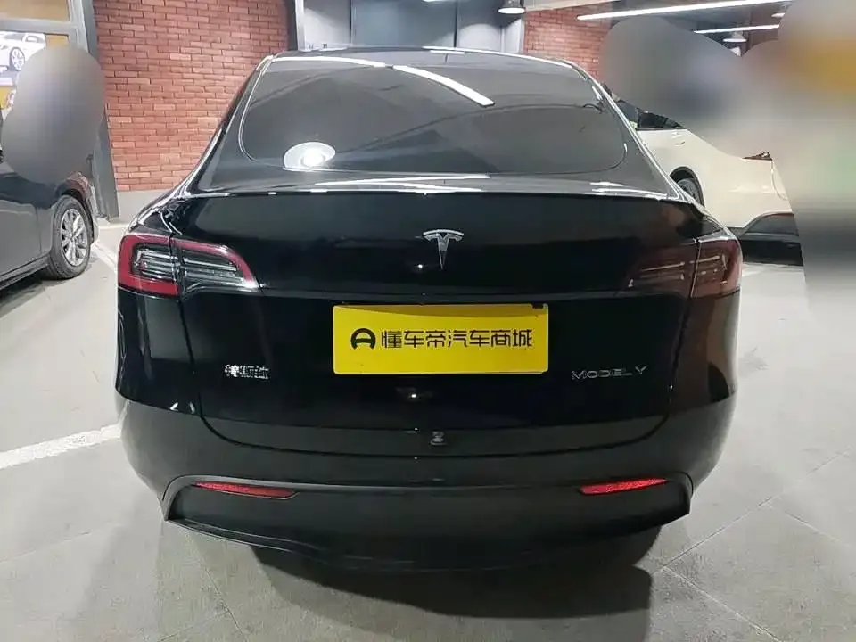 Tesla Model Y — фото 4