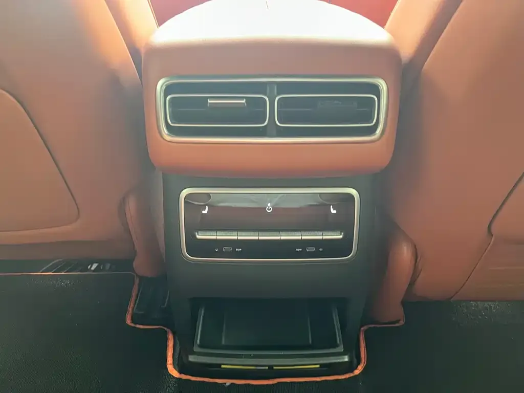 Li Auto L7 2023 из CN, фото 2