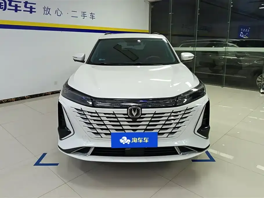 Changan CS75PLUS — фото 3