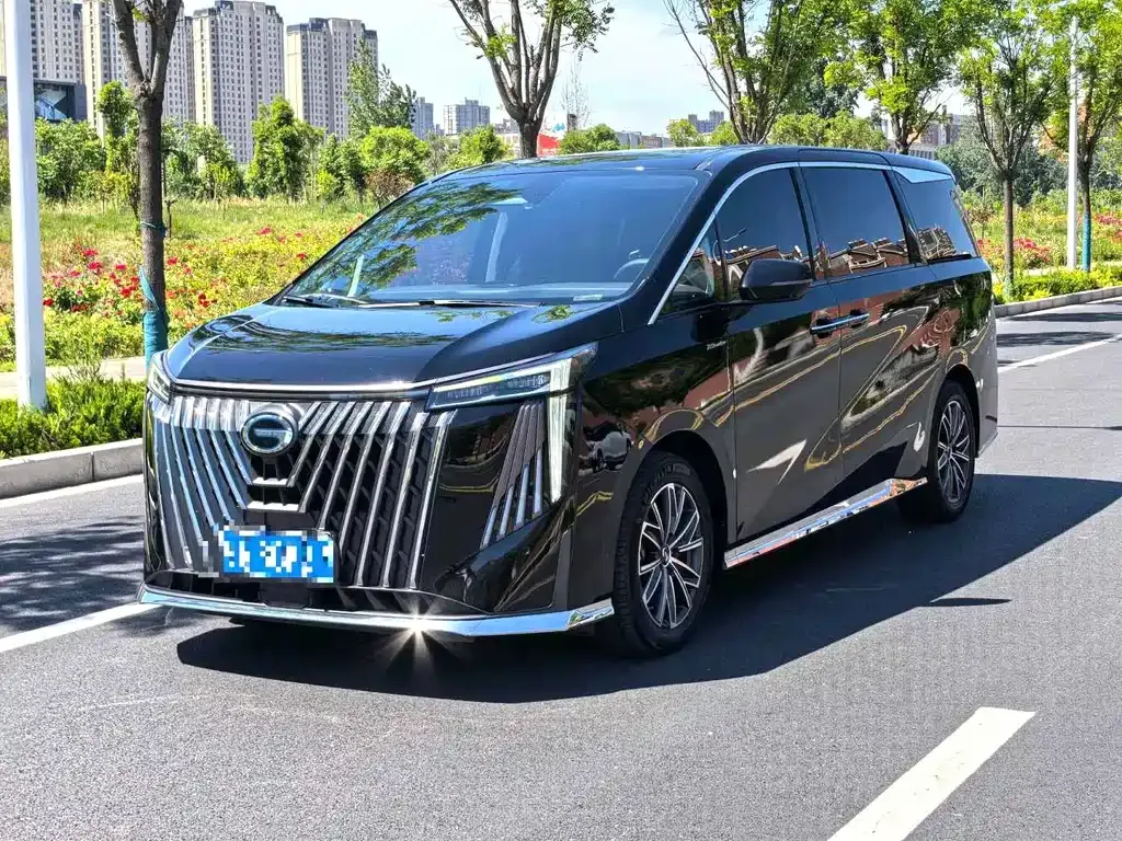 GAC Motor Trumpchi M8 — фото 1
