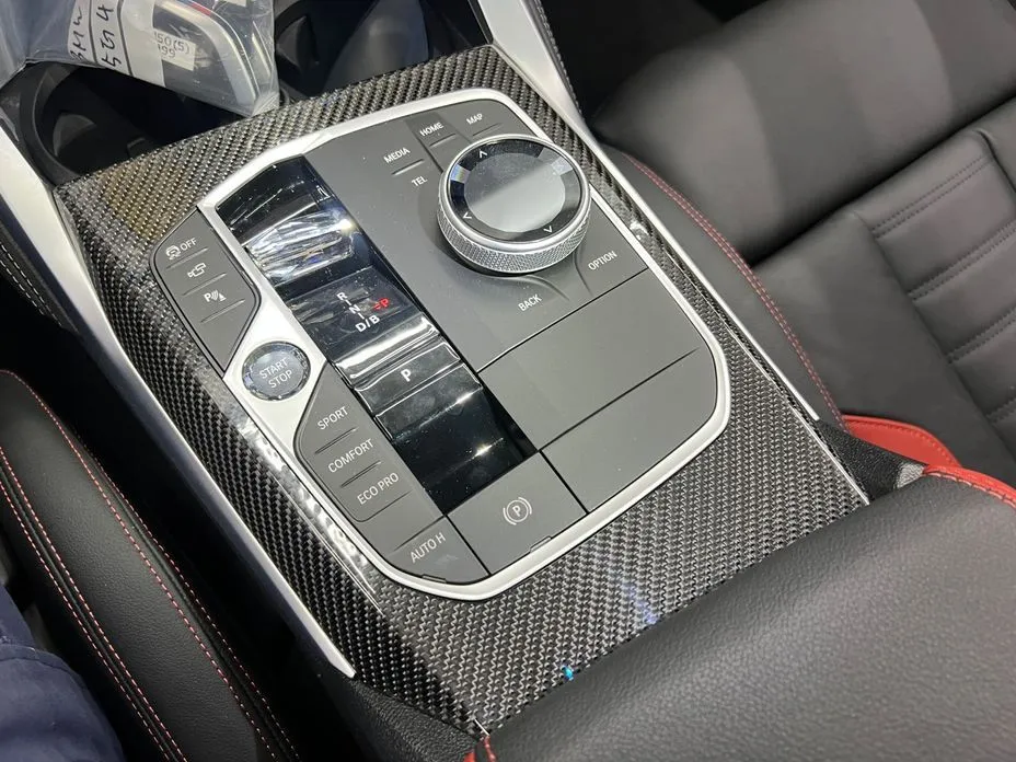 BMW i4 — фото 9