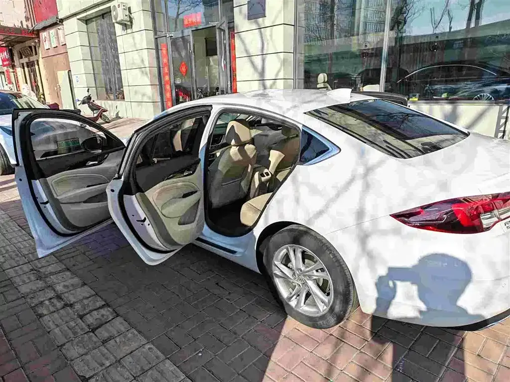 Buick Regal — фото 7