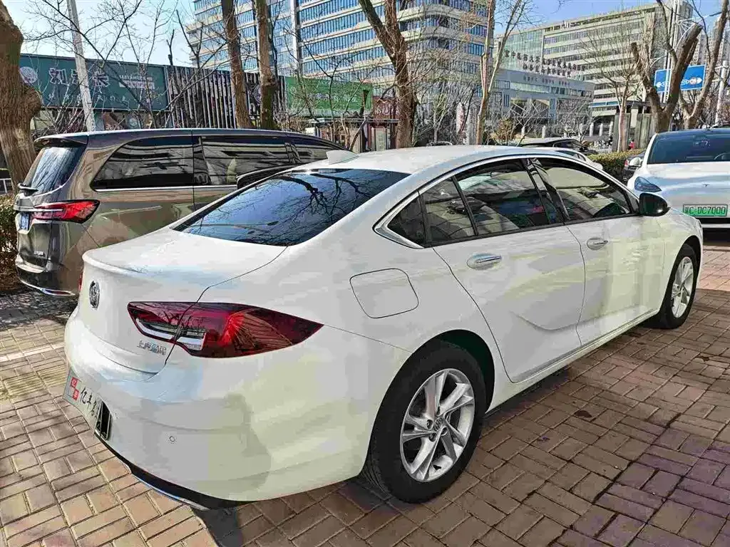 Buick Regal — фото 9