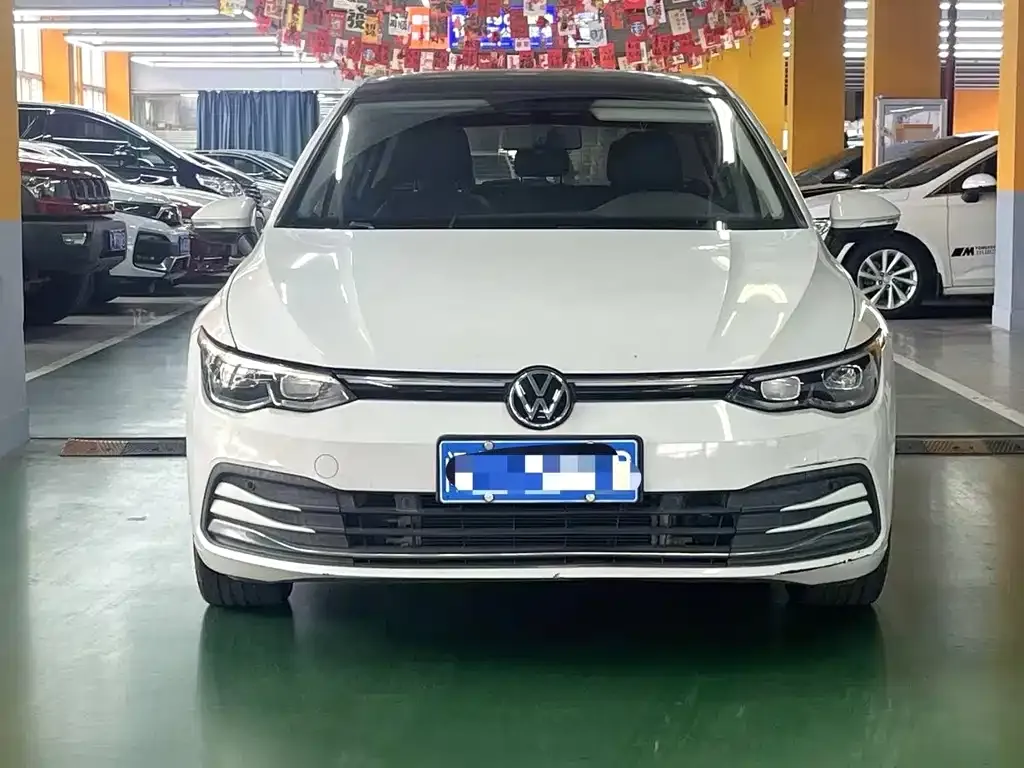Volkswagen Golf 2021 из CN, фото 2