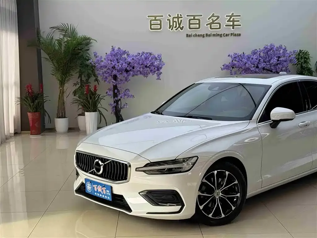 Volvo S60 2021 из CN, фото 3