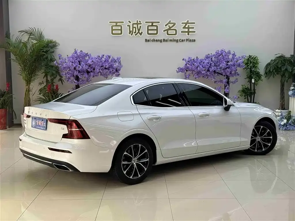 Volvo S60 2021 из CN, фото 8