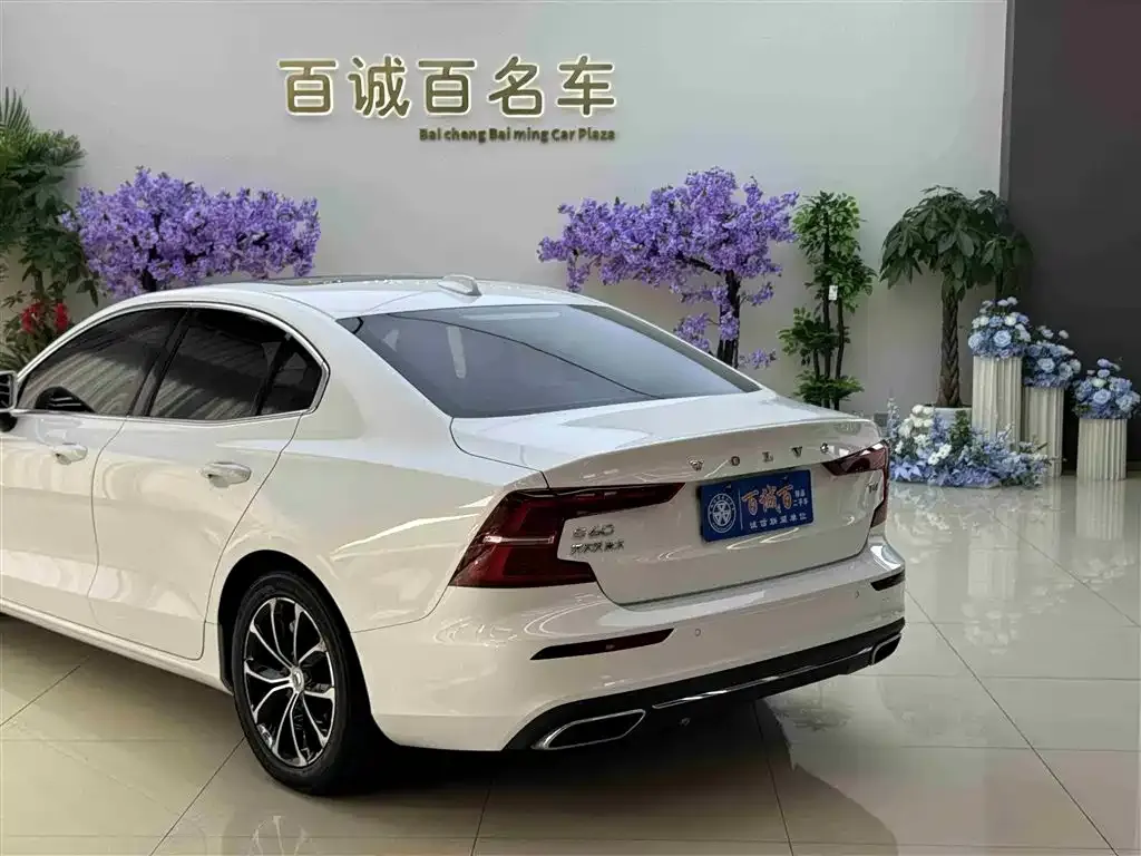 Volvo S60 2021 из CN, фото 2