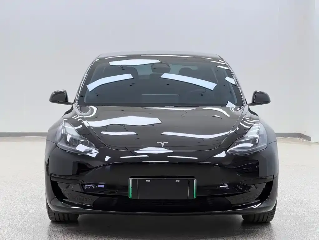 Tesla Model 3 — фото 5