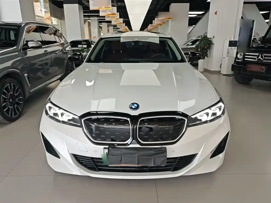BMW i3 — фото 7