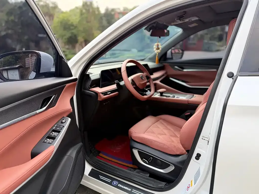 Changan CS75PLUS — фото 3