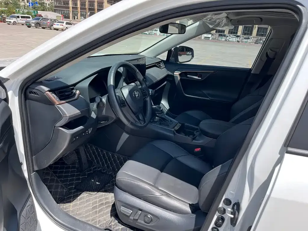 Toyota Wildlander 2025 из CN, фото 7