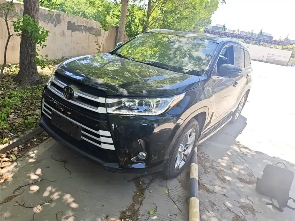 Toyota Highlander — фото 2