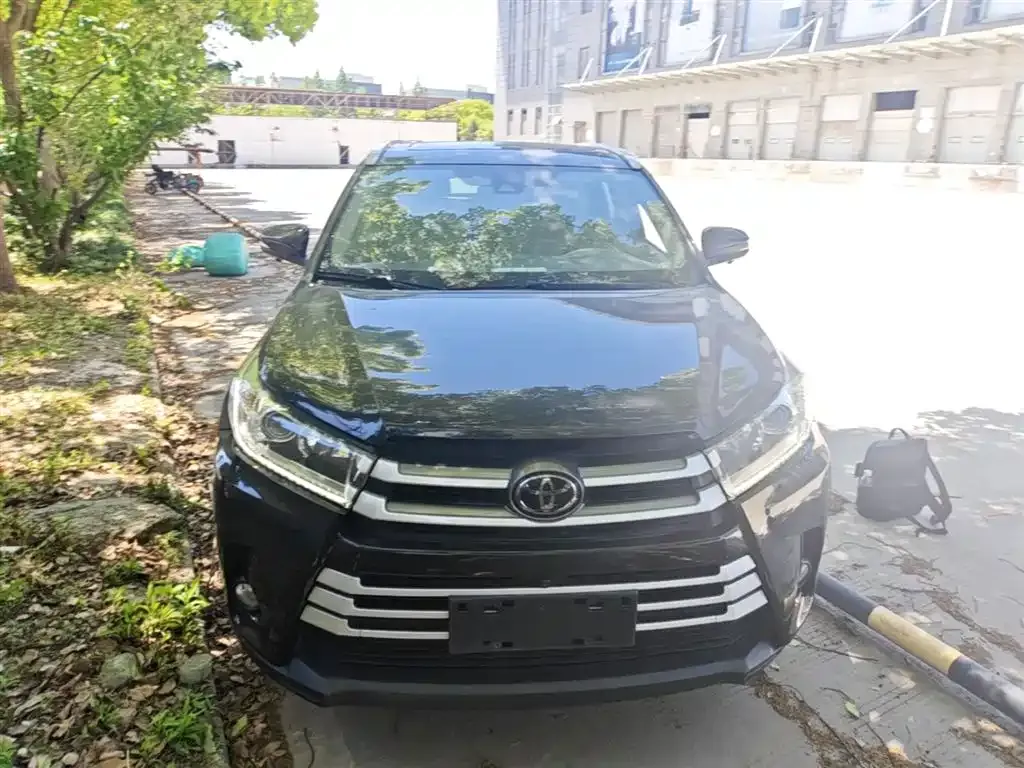 Toyota Highlander — фото 7