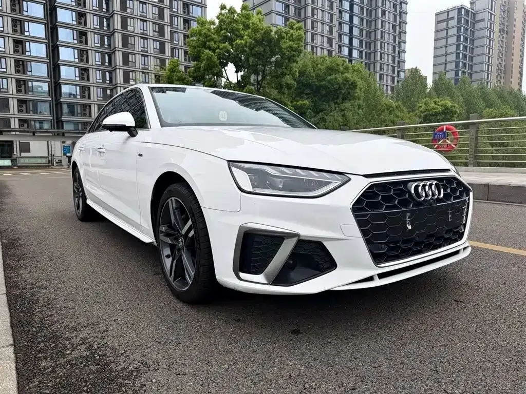 Audi A4L — фото 4