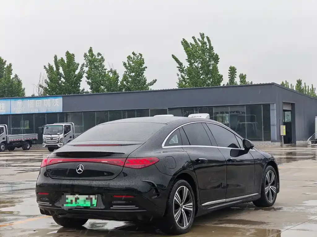 Mercedes-Benz EQE 2023 из CN, фото 4