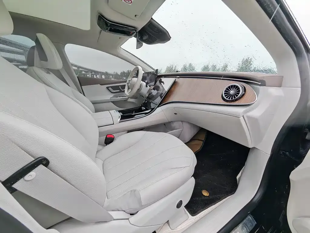 Mercedes-Benz EQE 2023 из CN, фото 3