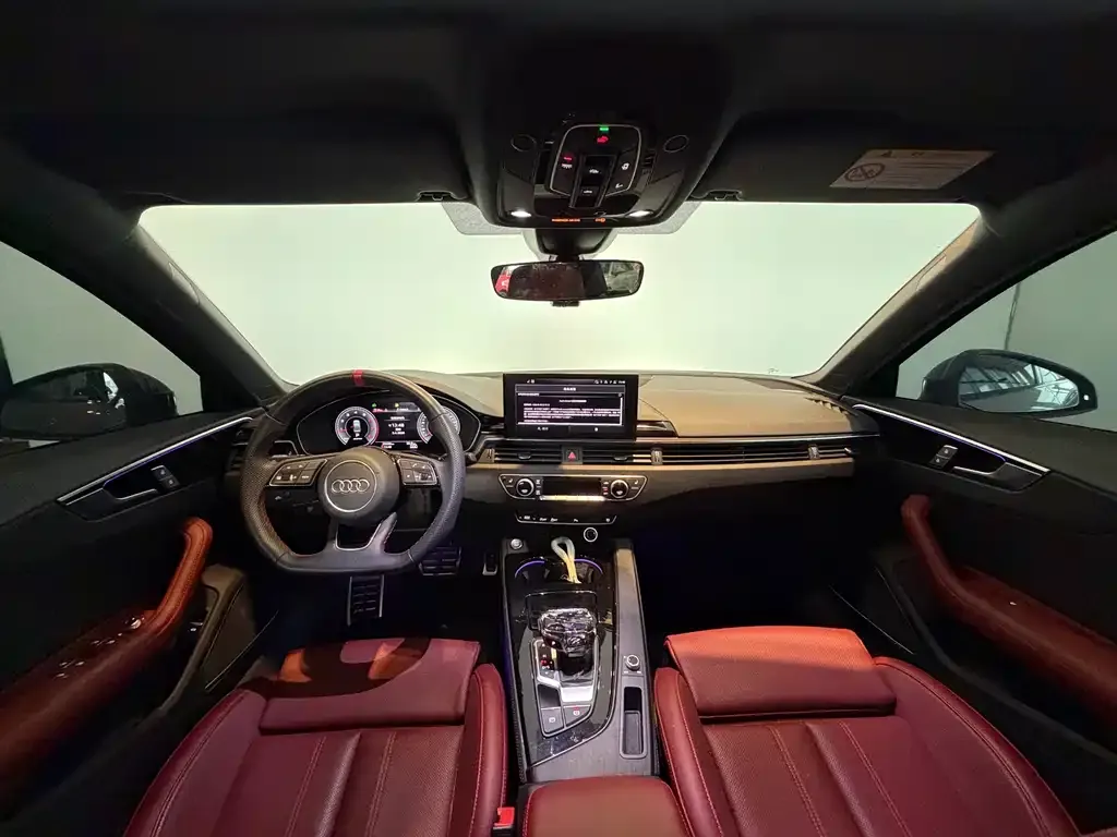Audi A4L 2025 из CN, фото 2