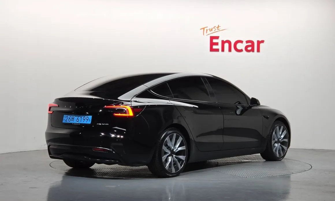 Tesla Model 3 2024 из KR, фото 4