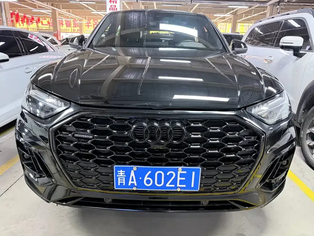 Audi Q5L Sportback — фото 10