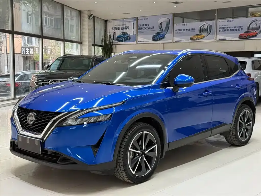 Nissan Qashqai — фото 1