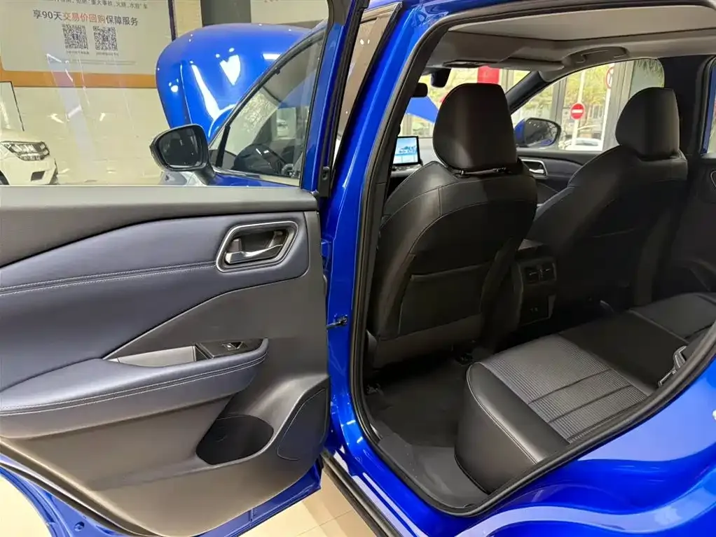 Nissan Qashqai — фото 6
