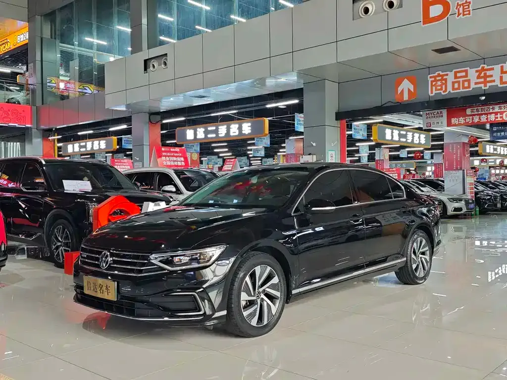 Volkswagen Magotan GTE PHEV 2022 из CN, фото 1